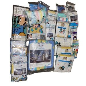 VINATAGE 90’s DEADSTOCK MICKEY MOUSE NURSERY SET